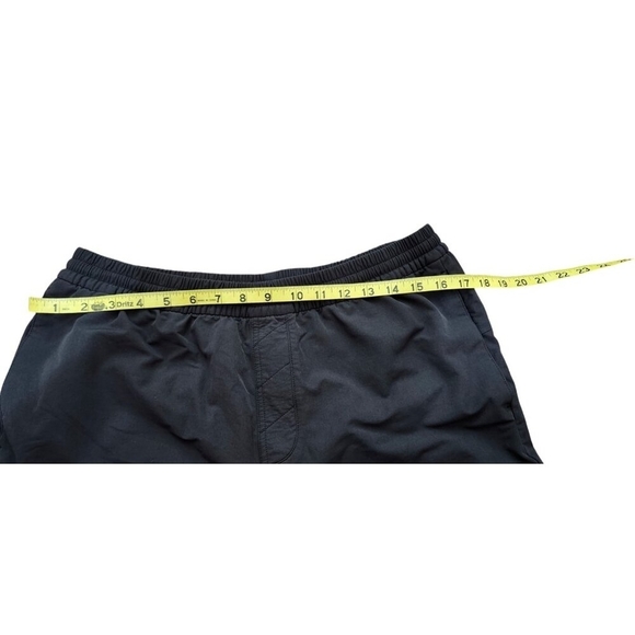 Outdoor Voices Men's Performance Workout Gym Shorts Size L - Picture 6 of 11